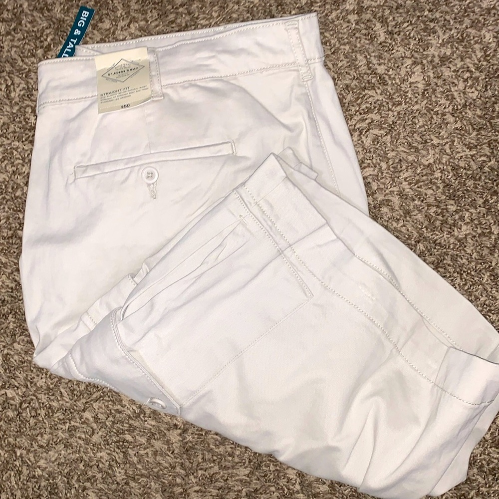 St John’s Bay NWT Big & Tall men cargo khaki shorts size 44 straight fit